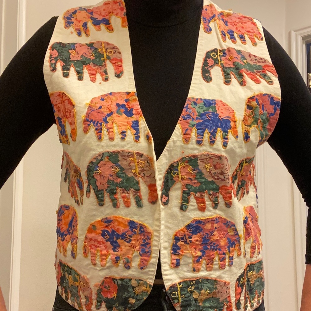 Elephant Patchwork Quilted Vest Vintage - image 3